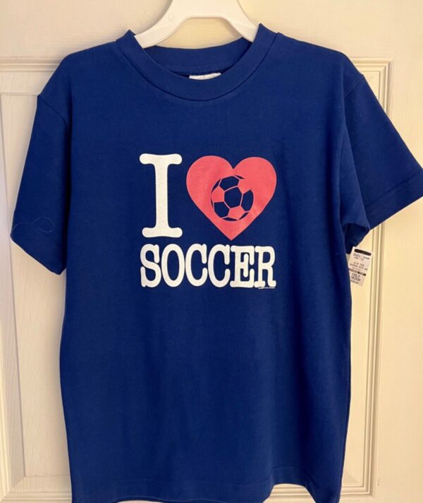 AUSSIE T CO. KIDS MEDIUM HEAVY COTTON â€˜I â¤ï¸ SOCCERâ€™ GRAPHICS T-SHIRT Sz CM NWT!