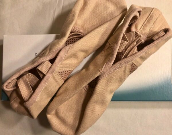 LEO'S DANCEWEAR Arabesque Canvas BALLET Shoes ADULT SIZE 6 Pink Sz 6 NEW IN BOX!