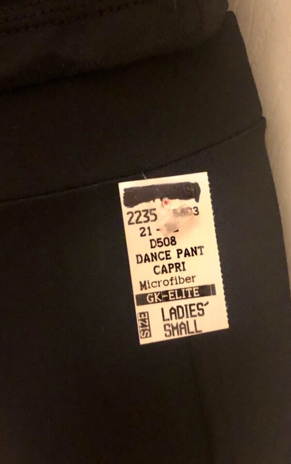 GK ELITE DANCE JAZZ LADIES SMALL BLACK MICROFIBER CUFFED CAPRI PANTS Sz AS NWT - Image 3