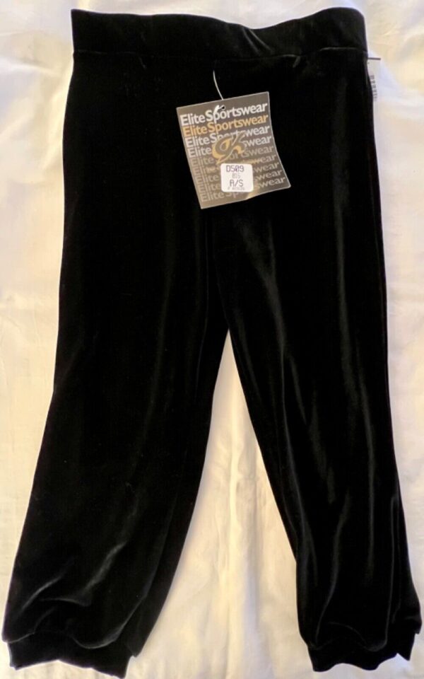 GK ELITE DANCE LADIES SMALL BLACK SMOOTH VELVET CUFFED CAPRI PANTS Sz AS NWT!