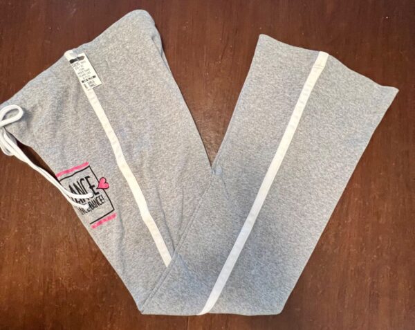 GK â€œDANCEâ€ GRAPHIC GIRLS SMALL GRAY COTTON ATHLETIC LOUNGE STRIPES PANTS Sz CS