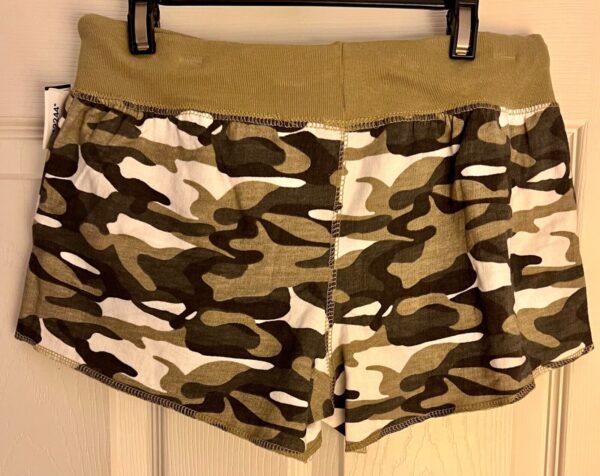 GK CAMOUFLAGE COTTON ADULT MEDIUM "GYMNAST" JEWELED PRINT SHORTS TIE SZ M NWT! - Image 8