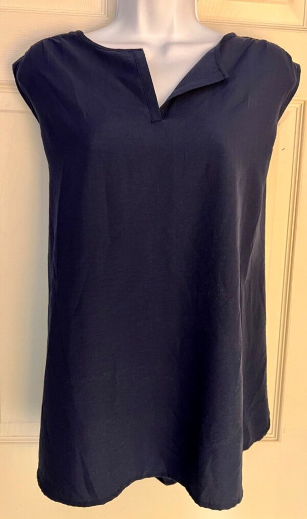 VAN HEUSEN STUDIO LADIES XXL/TTG NAVY SLVLS LIGHTWEIGHT PULLOVER TOP Sz XXL EUC - Image 2