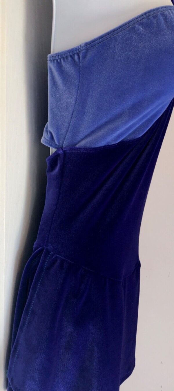 GK TWO TONE PURPLE VELVET LADIES SMALL HALTER RING FIGURE SKATE DRESS Sz AS NWT! - Image 4