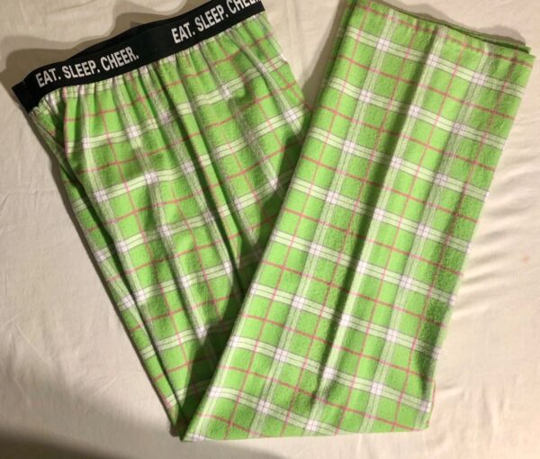 GK CHEER PJ FLANNEL PANTS SIZE LADIES MEDIUM GREEN PLAID CHEER AM NWT! - Image 2