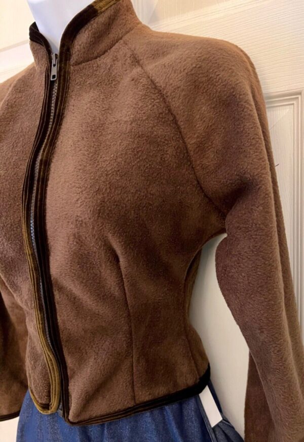 GK FITTED ICE SKATE JACKET ADULT X-SMALL BROWN FLEECE VELVET TRIM ZIP Sz AXS NWT - Image 4