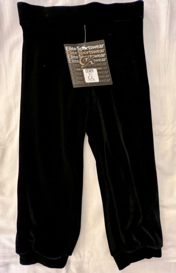 GK ELITE DANCE CHILD LARGE BLACK SMOOTH VELVET CUFFED CAPRI PANTS JAZZ Sz CL NWT