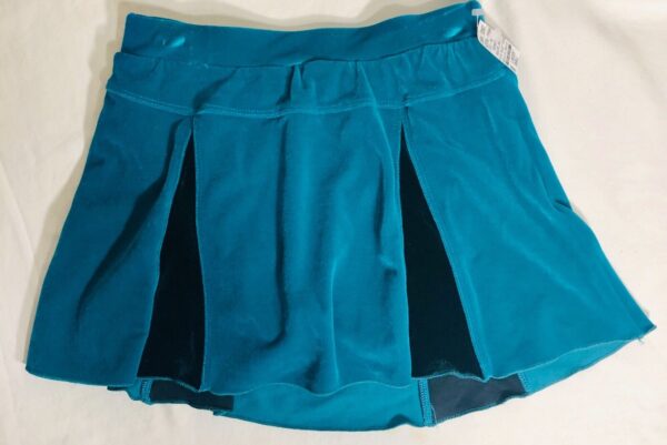 GK ICE SKATE SKIRT ADULT SMALL GREEN VELVET BLACK PLEATS PULL ON SKIRT Sz AS NWT - Image 8