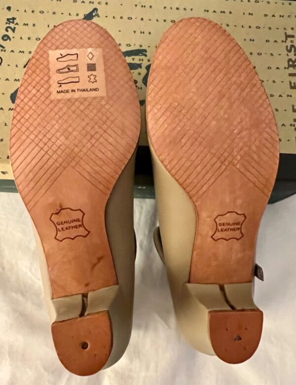 LEOâ€™S JUNIOR CHORUS LINE LADIES 4.5 TAP SHOES STYLE 321 TAN LADIES Sz 4.5 M NIB! - Image 3