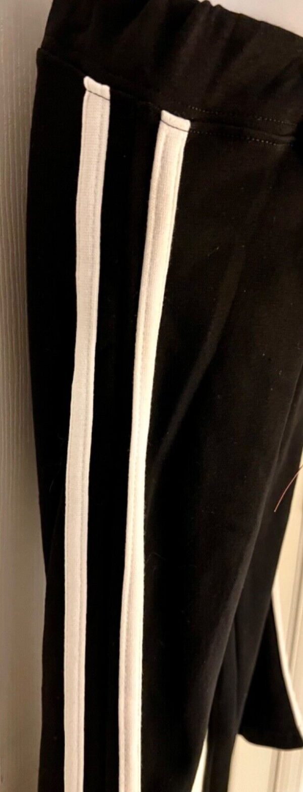 GK 'TUMBLE' GRAPHIC ADULT LARGE BLACK COTTON/SPANDEX WHITE STRIPES CAPRIS Sz L - Image 5