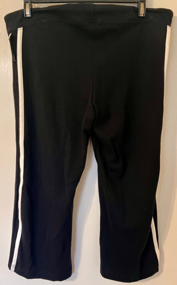 GK 'TUMBLE' GRAPHIC ADULT LARGE BLACK COTTON/SPANDEX WHITE STRIPES CAPRIS Sz L - Image 6