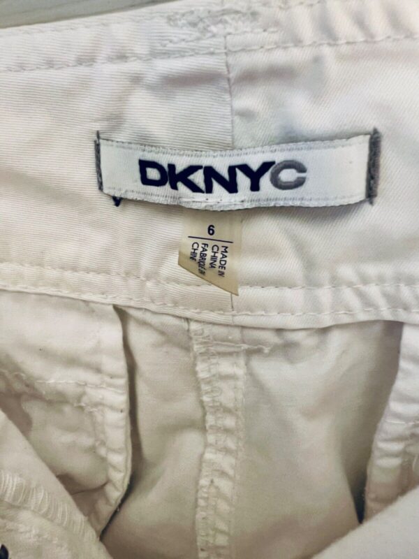 DKNYC Women's Size 6 White Cotton Mid-Rise 4-Pockets Casual Zip Ankle Pants - Image 5