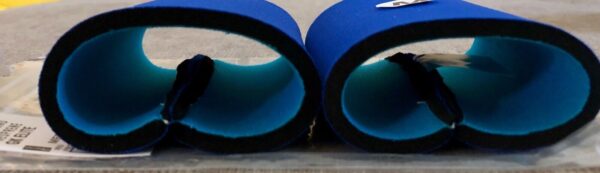 NWT GK Elite Sportswear Style #GK49 Neoprene Wristbands 3.5â€ Blue Size M - Image 3