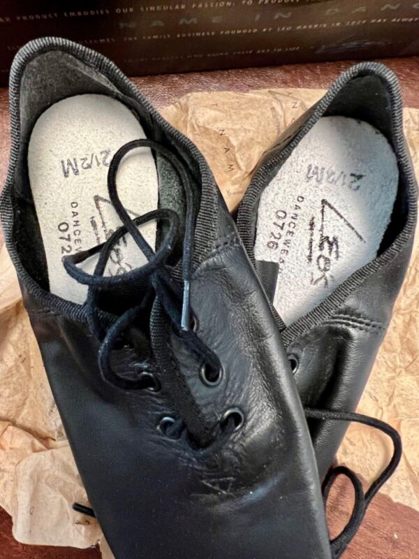 LEOâ€™S JAZZ BLACK LEATHER CHILD 2.5M ECONO SPLIT SOLE LACE UP DANCE SHOES Sz 2.5 - Image 5