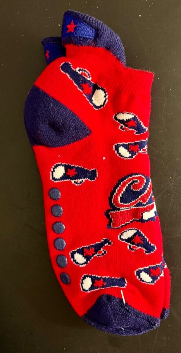 GK CHEER FUN LADIES 9-11 SLIPPER SOCKS GRIPS RED WHITE BLUE CHEER GRAPHIC 9-11 - Image 2