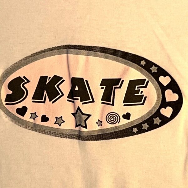 GK "SKATE" GRAPHIC ADULT LARGE COTTON WHITE T-SHIRT PINK CAP SLVS CASUAL SZ L - Image 2