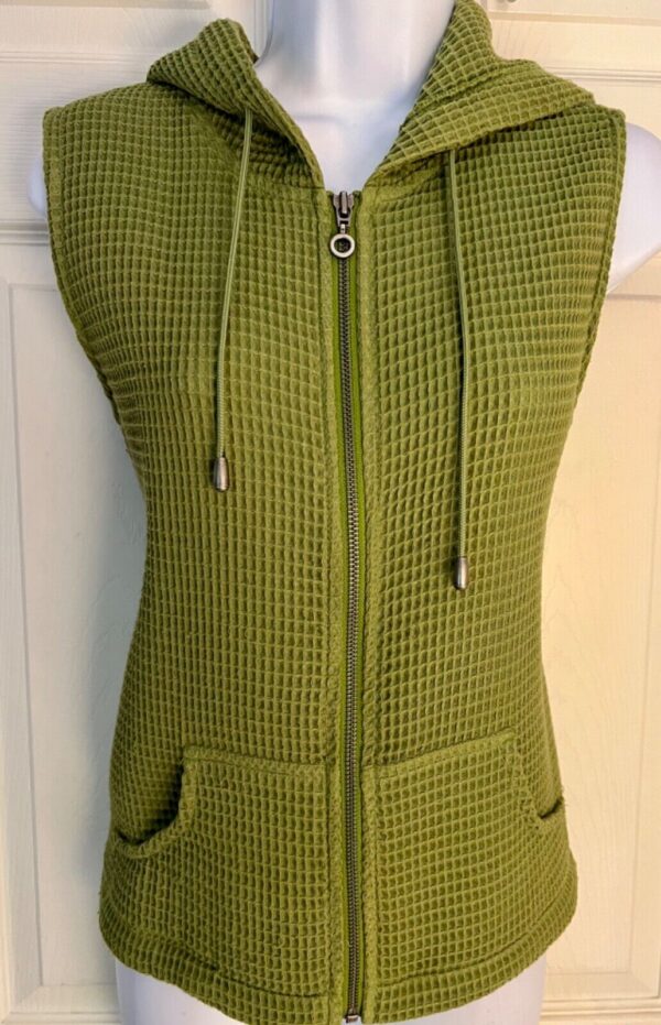 CBK SPORTS OUTDOOR VEST WOMENS SMALL SLVLS HOODIE GREEN WAFFLE KNIT Sz S EUC!