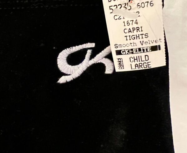 GK ELITE GIRLS LARGE BLACK SMOOTH VELVET CROP CAPRI TIGHTS Sz CL NWT! - Image 5