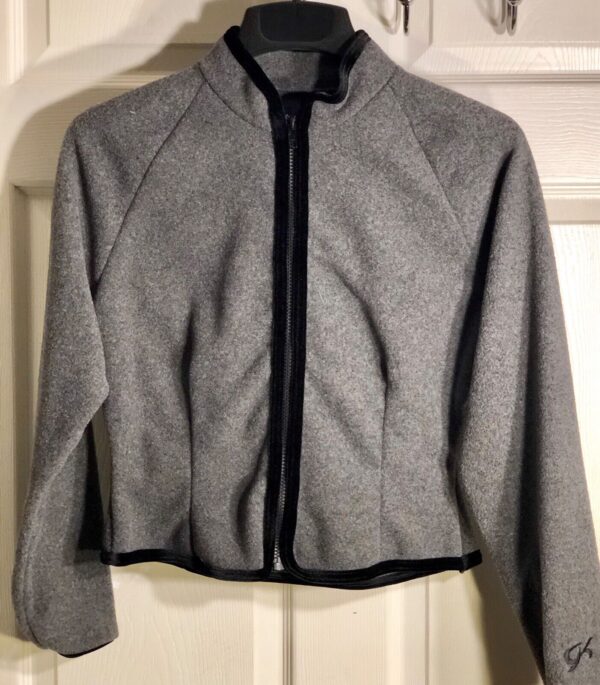 GK ICE SKATE JACKET ADULT LARGE GRAY FITTED FLEECE VELVET TRIM ZIP Sz AL NWT! - Image 3