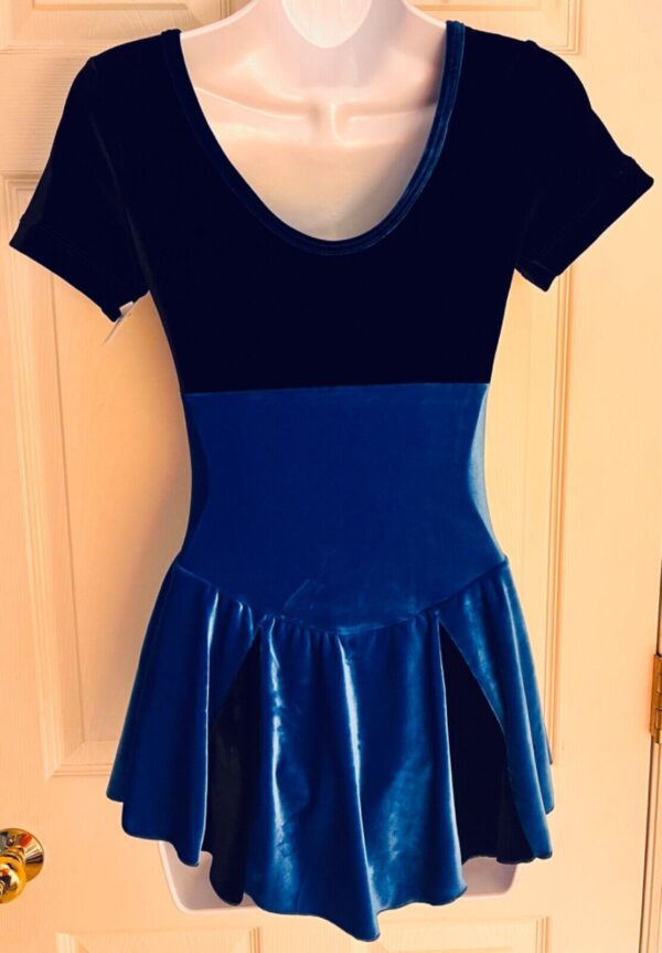 GK FIGURE SKATE ADULT SMALL SSLV BLACK & BLUE VELVET DRESS Sz AS NWT! - Image 5