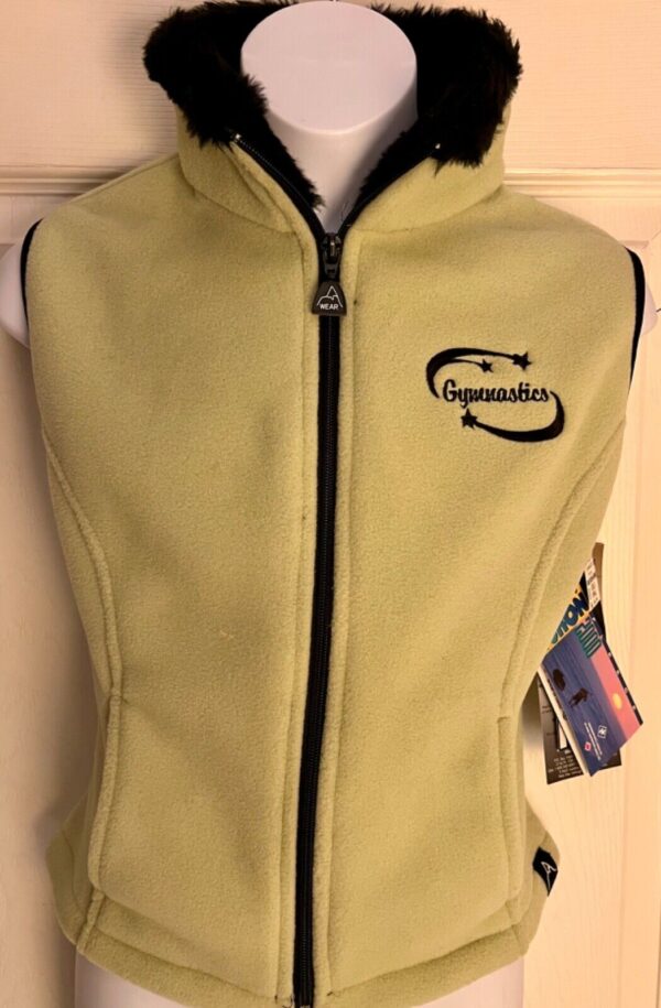 GK FLEECE VEST GIRLS SMALL "GYMNASTICS" AVALANCHE PERFORM WEAR FAUX FUR GREEN S