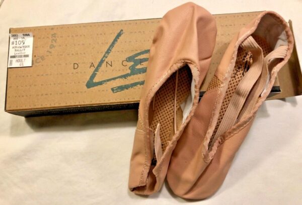 LEOâ€™S DANCEWEAR AIRABESQUE BALLET LADIES SIZE 4.5 PINK LEATHER FLAT #105 Sz 4.5