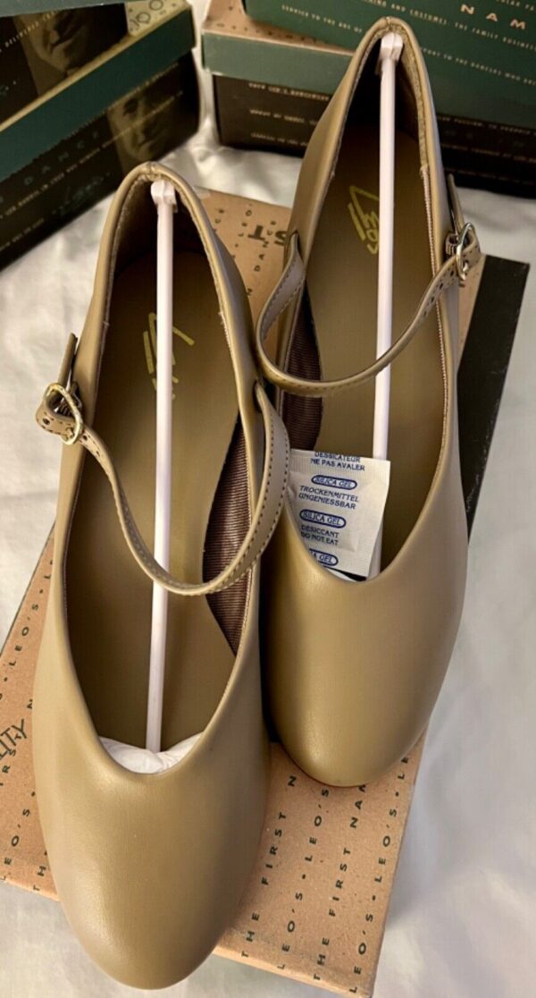 LEOâ€™S JUNIOR CHORUS LINE LADIES 7.0 TAP SHOES STYLE 321 TAN LADIES Sz 7.0 M NIB! - Image 2