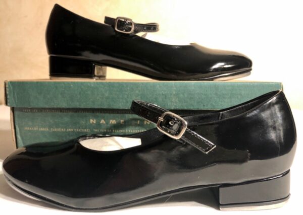 LEOâ€™S CHORUS TAPPER #208 SIZE CHILD 2.5 BLACK PATENT LEATHER TAP BUCKLE SHOE NIB