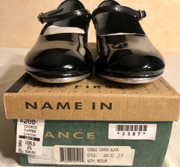 LEOâ€™S CHORUS TAPPER #208 SIZE CHILD 2.5 BLACK PATENT LEATHER TAP BUCKLE SHOE NIB - Image 3