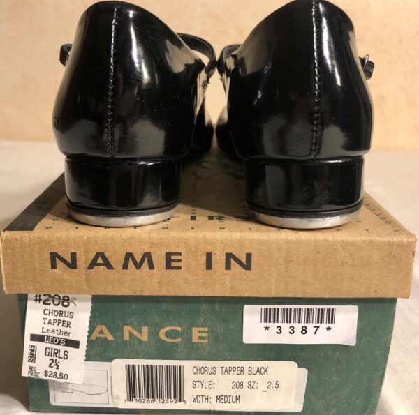 LEOâ€™S CHORUS TAPPER #208 SIZE CHILD 2.5 BLACK PATENT LEATHER TAP BUCKLE SHOE NIB - Image 4