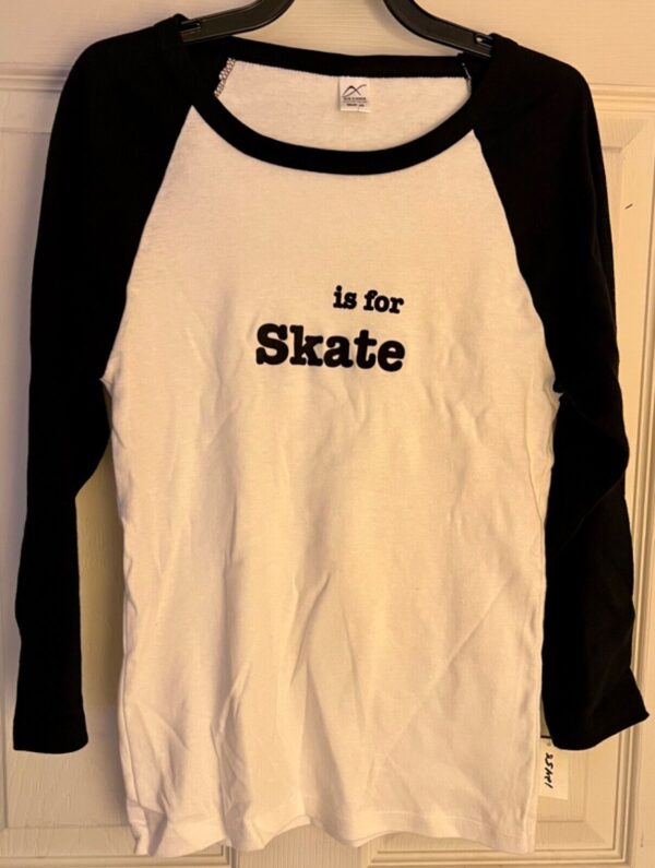 GK TEE LADIES MEDIUM LGSLV  "IS FOR SKATE" GRAPHICS COTTON BASEBALL T-SHIRT SZ M - Image 6