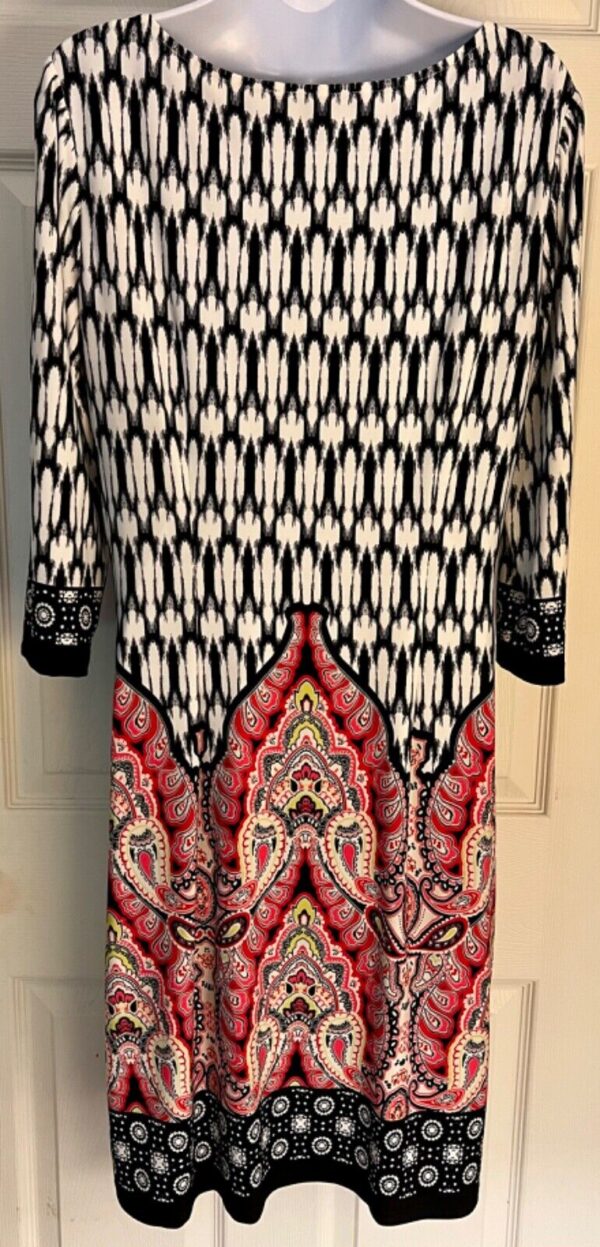 MAGGY LONDON LADIES SIZE 10 3/4 SLV  PAISLEY BORDER PRINT PENCIL DRESS Sz 10 EUC - Image 5