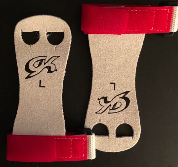 NWT! GK ELITE SPORTSWEAR HAND GRIPS WITH STRAP #GK32 RED SIZE LARGE