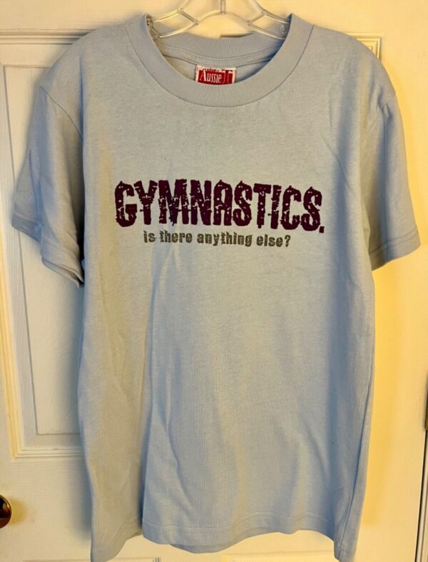 THE AUSSIE T CO. PURPLE GK â€œGYMNASTICSâ€¦â€ LADIES SMALL SSLV BLUE COTTON T-SHIRT S - Image 2