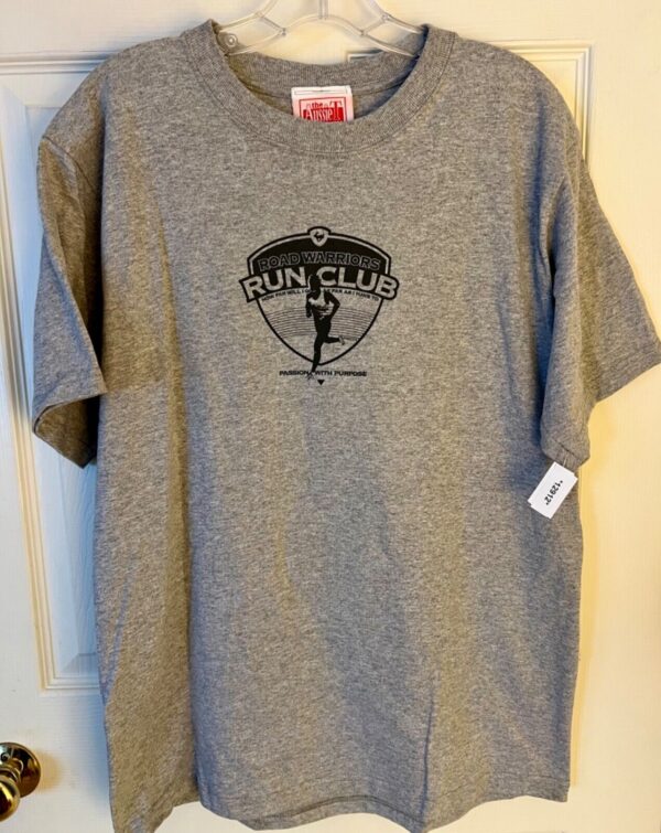 THE AUSSIE T CO "THE RUN CLUB" GRAPHIC ADULT SMALL SSLV GRAY COTTON T-SHIRT S - Image 3