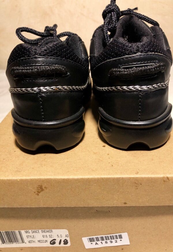 LEO VTG Style #618 NRG LITE BLACK DANCE SNEAKERS SIZE 5 M - Image 4