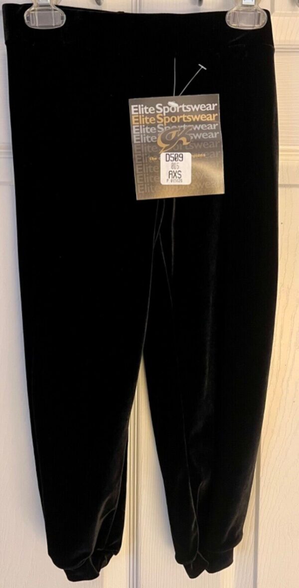 GK ELITE DANCE LADIES X-SMALL BLACK SMOOTH VELVET CUFFED CAPRI PANTS Sz AXS NWT! - Image 2