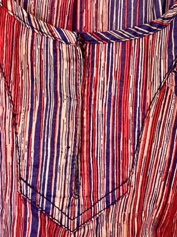 EDDIE BAUER LADIES SMALL SLVS LIGHTWT RED/BLUE LINEAR STRIPED CASUAL TOP Sz S - Image 2