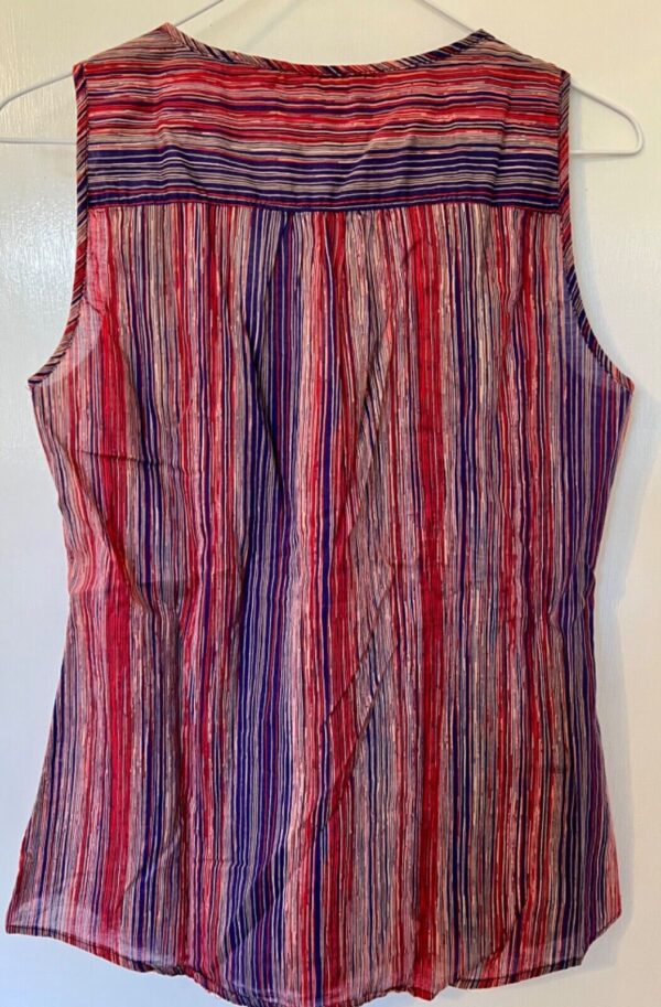 EDDIE BAUER LADIES SMALL SLVS LIGHTWT RED/BLUE LINEAR STRIPED CASUAL TOP Sz S - Image 8