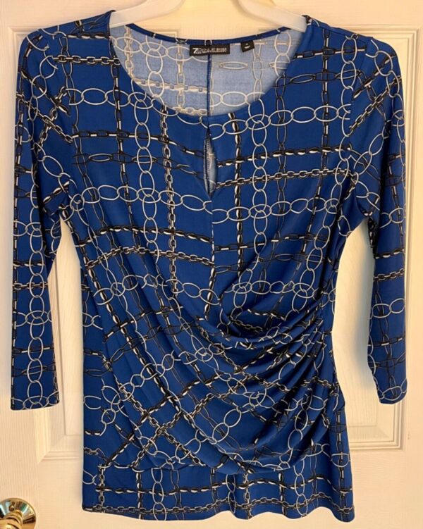 7TH AVENUE NY & CO LADIES MEDIUM NAVY CHAIN PRINT 3/4 SLV DRAPE TOP Sz M EUC! - Image 6