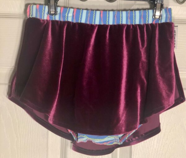 GK PLUM VELVET ICE FIGURE ADULT SMALL RUFFLE STRIPE PULL-ON SKATE SKIRT AS NWT! - Image 6