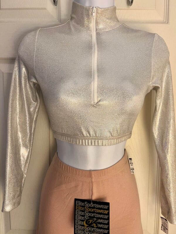 GK ICE SKATE WHITE SPARKLE FOIL LADIES SMALL LgSLV TURTLENCK ZIP CROP TOP  Sz AS