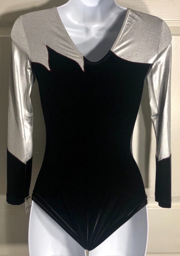 GK LgSLV LADIES SMALL SILVER METAL BLACK VELVET GYMNASTIC DANCE LEOTARD AS NWT! - Image 4