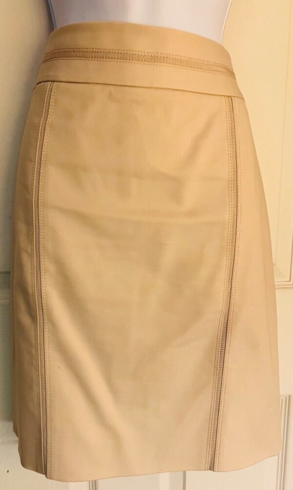 WHITE HOUSE BLACK MARKET PERFECT FORM LADIES SIZE 6 BEIGE PENCIL SKIRT Sz 6 EUC!