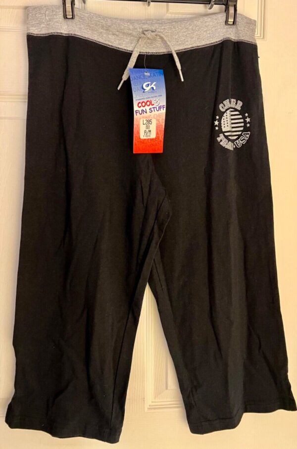 GK â€œCHEER TEAM USAâ€ GRAPHIC ADULT MEDIU BLACK COTTON ATHLETIC LOUNGE CAPRI Sz M