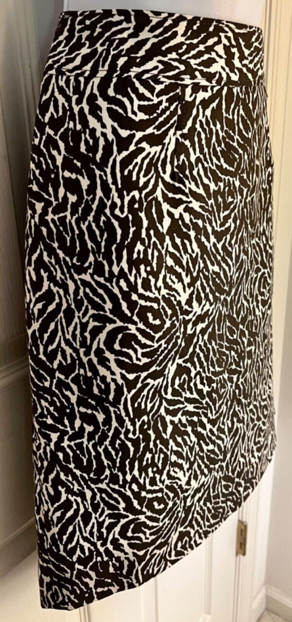 ANN TAYLOR LOFT LADIES SIZE 6 BROWN ZEBRA STRIPE PRINT PENCIL SKIRT Sz 6 EUC! - Image 3