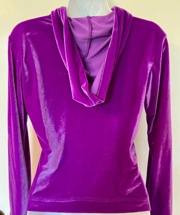 GK WARM UP JACKET LADIES SMALL PURPLE VELVET ZIP FRONT HOODED GYM DANCE SKATE S - Image 2