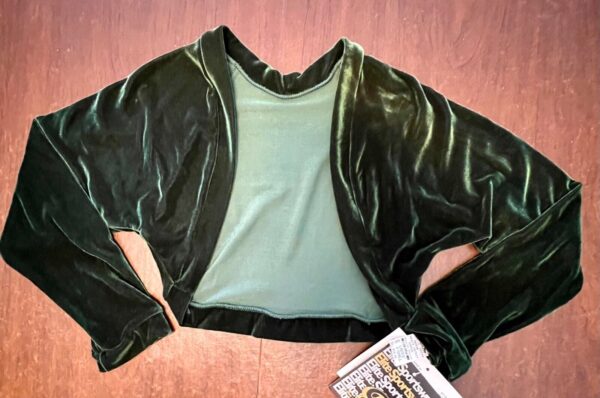 GK ICE SKATE DANCE GIRLS LARGE EVERGREEN VELVET LGSLV SHRUG JACKET SZ CHILD L - Image 5