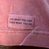 LIFE IS GOOD Men's Large CHILL OUT Graphics Faded Red Short Sleeve T Shirt EUC! - Image 7