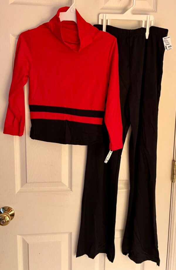 GK FIGURE SKATE LADIES X-SMALL 3/4 SLV NYLON/STRETCH RED TOP BLACK PANT SET XS - Image 6